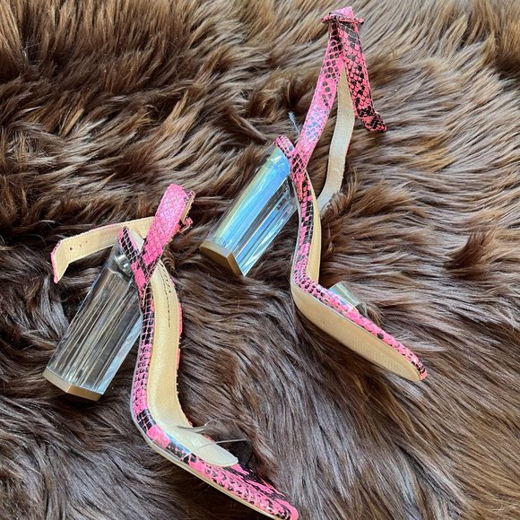 Olivia Ferragamo Snakeskin Heels - Picture 4 of 8